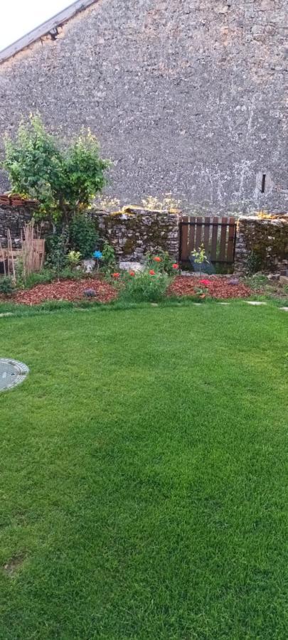 La Grange Bed & Breakfast Promilhanes Bagian luar foto
