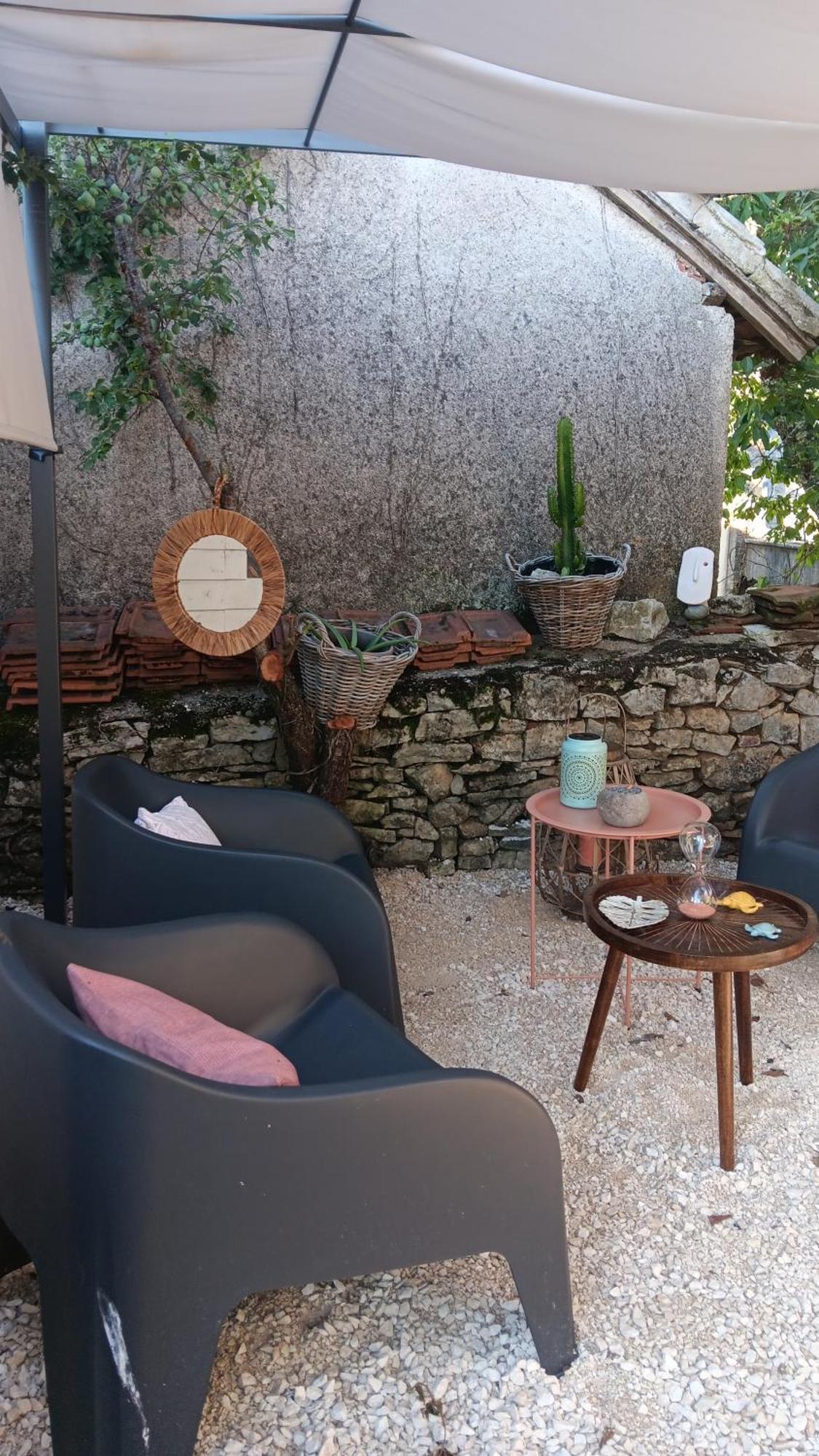 La Grange Bed & Breakfast Promilhanes Bagian luar foto